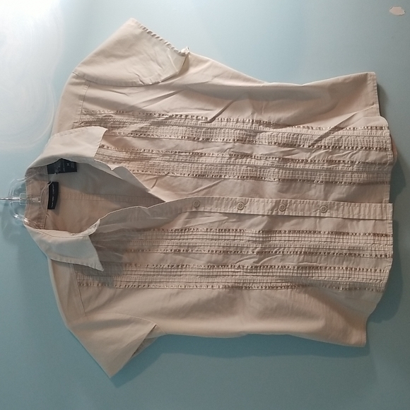 New York and company stretch cream button up short sleeve blouse medium - Picture 1 of 10